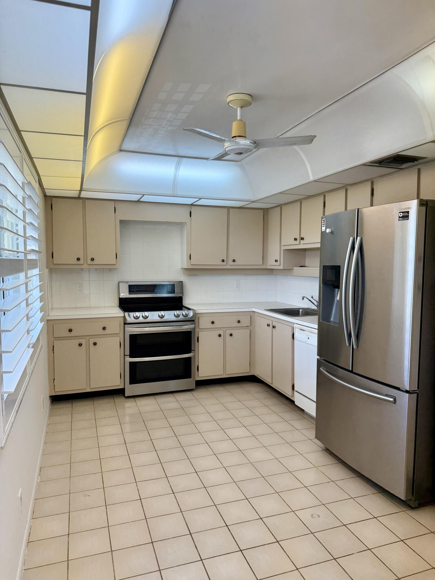 3095 N Course Drive 409