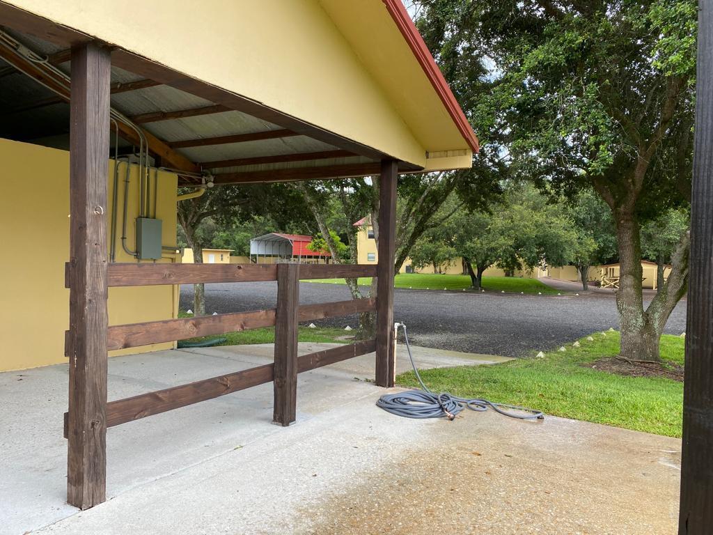 LOXAHATCHEE GROVES - Residential Lease