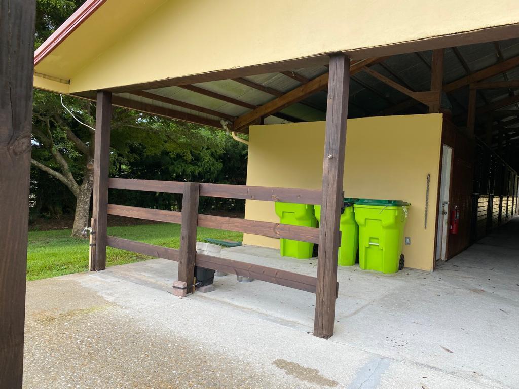 LOXAHATCHEE GROVES - Residential Lease