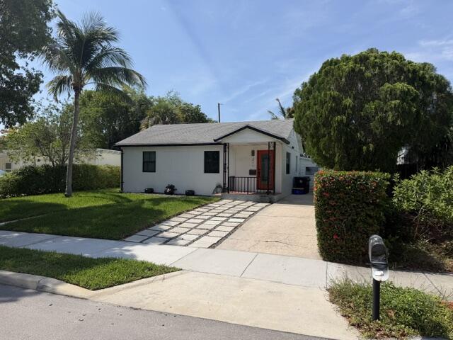COLLEGE PARK - Residential Lease
