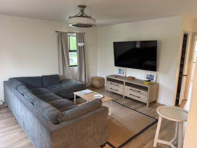 COLLEGE PARK - Residential Lease