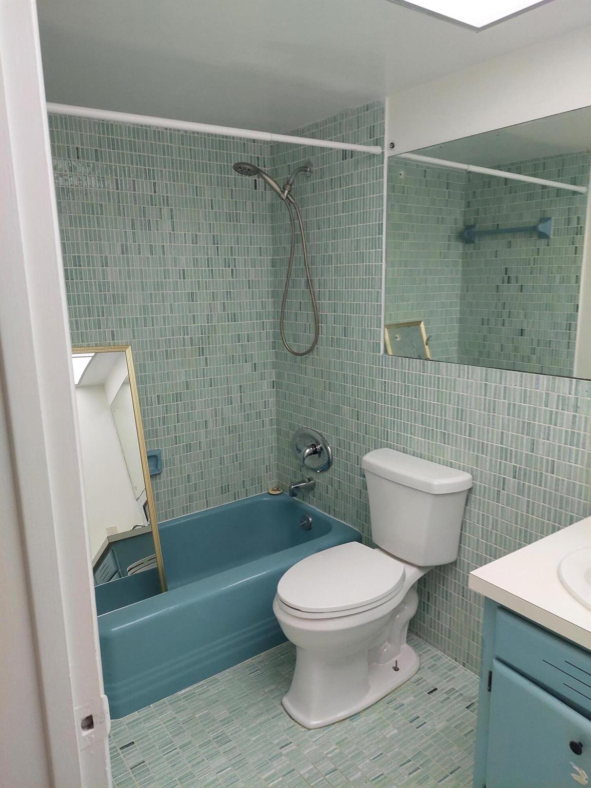 NORTH PALM BEACH VILLAGE - Residential Lease