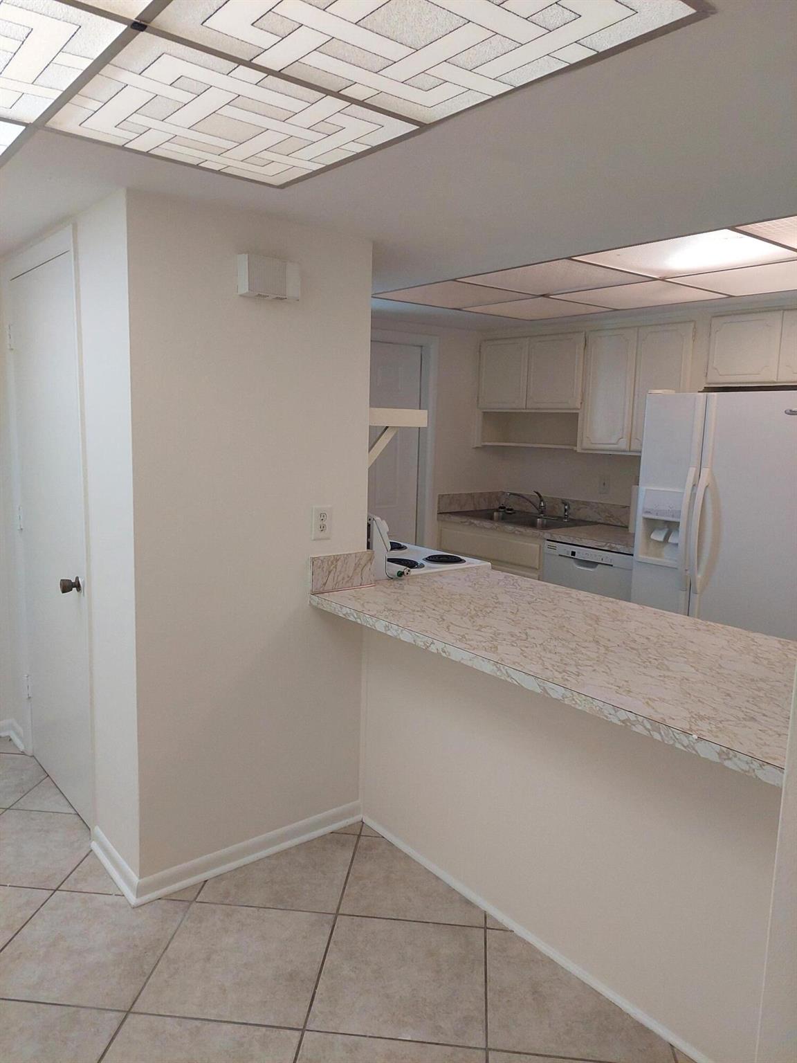 NORTH PALM BEACH VILLAGE - Residential Lease