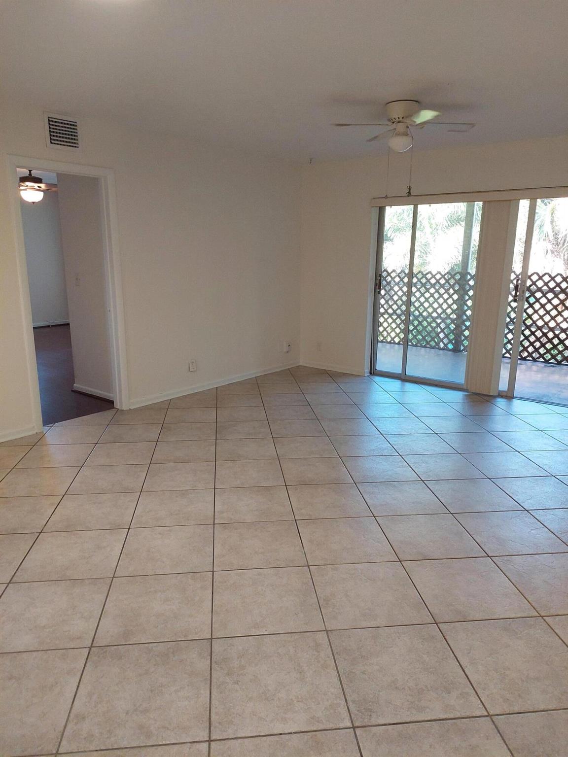 NORTH PALM BEACH VILLAGE - Residential Lease