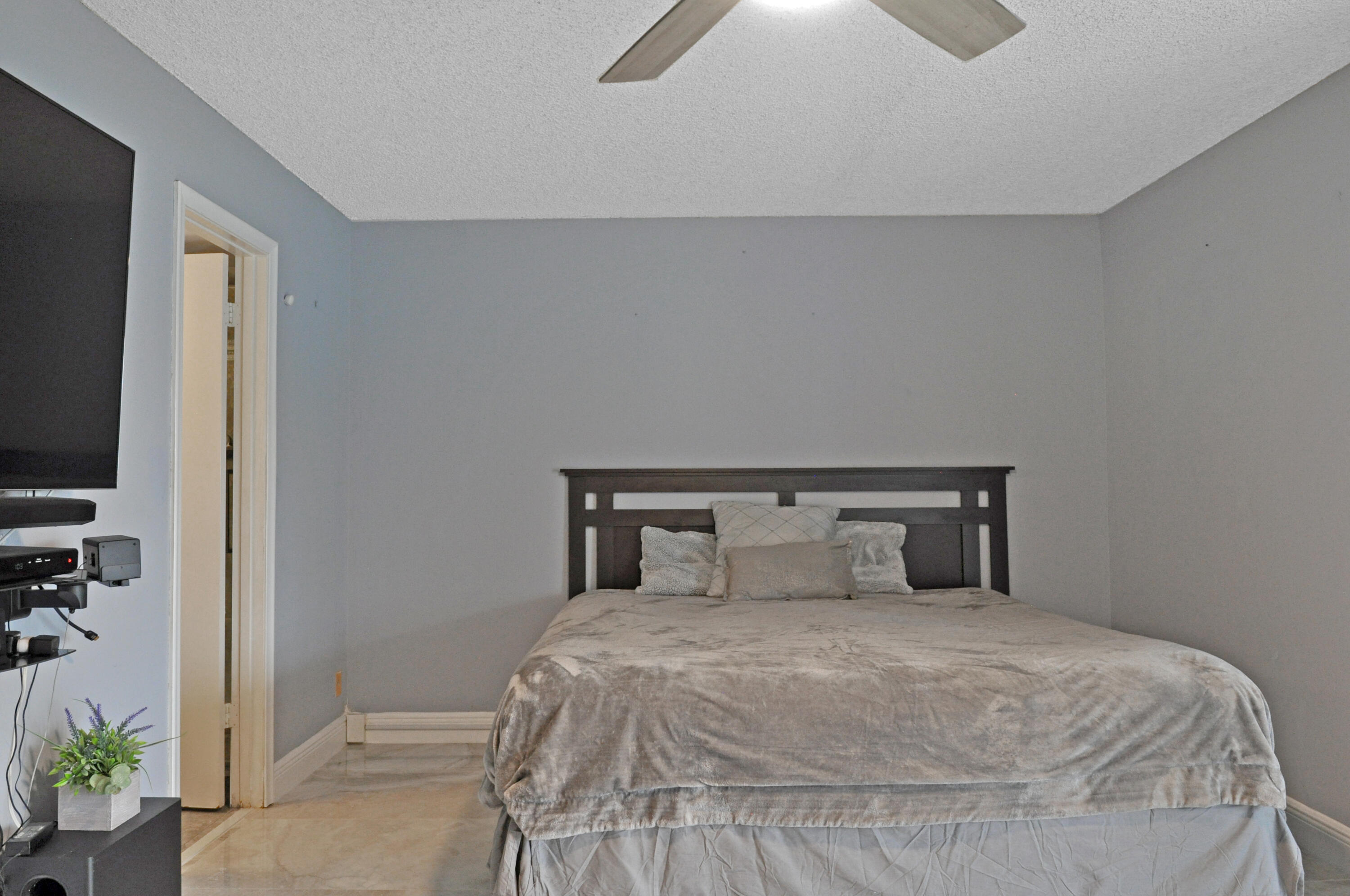 CHATHAM CONDOS - Residential