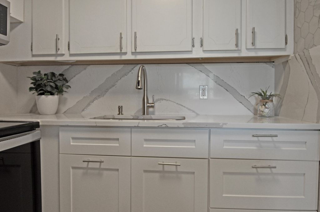 Photo of 238 Chatham L, West Palm Beach, FL 33417 (MLS # B26023918)