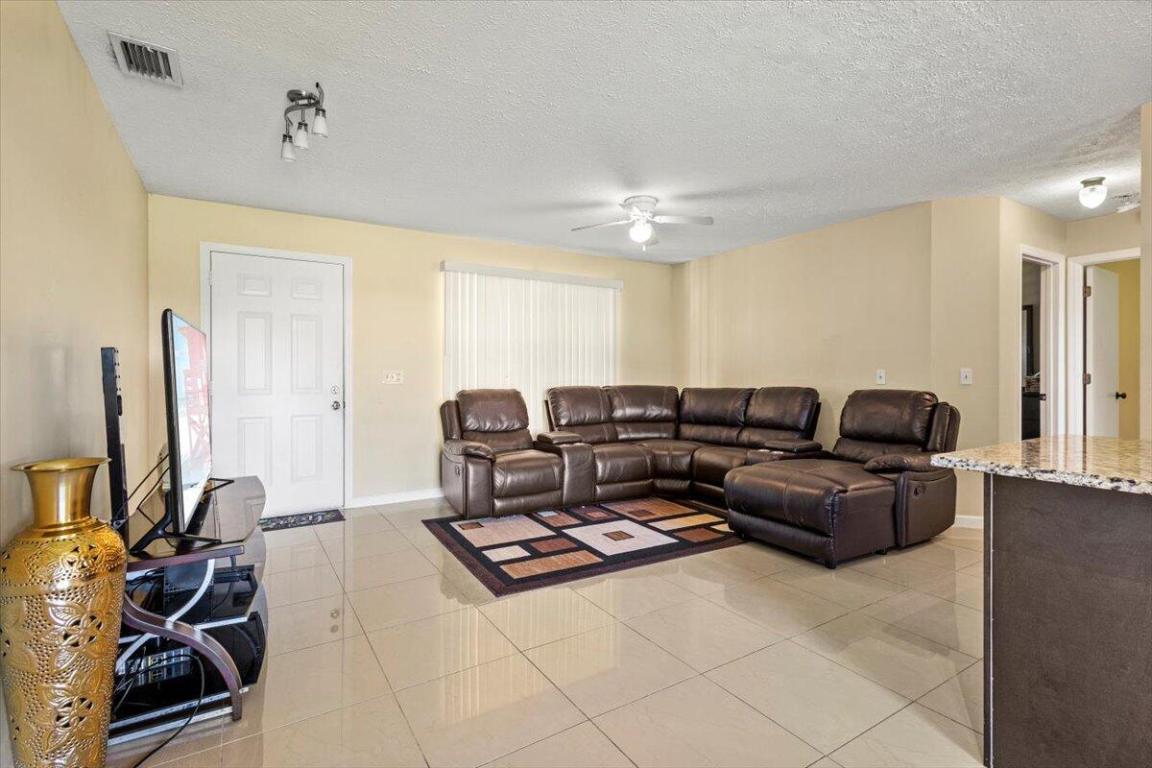 PORT ST LUCIE SECTION 18 - Residential