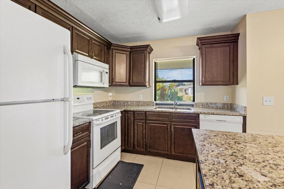 PORT ST LUCIE SECTION 18 - Residential