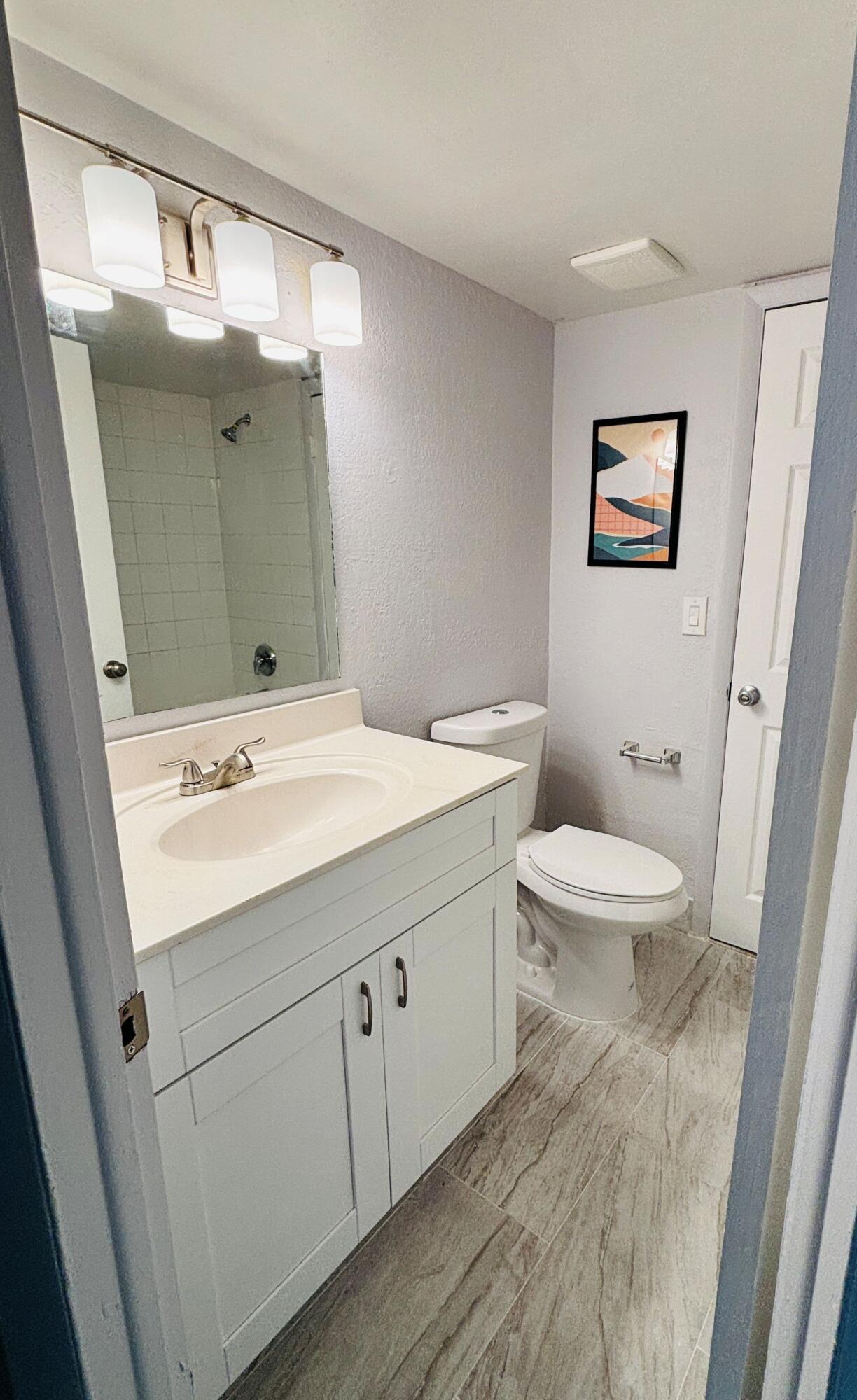 View photos, virtual tours, details... 4255 N University Drive 101