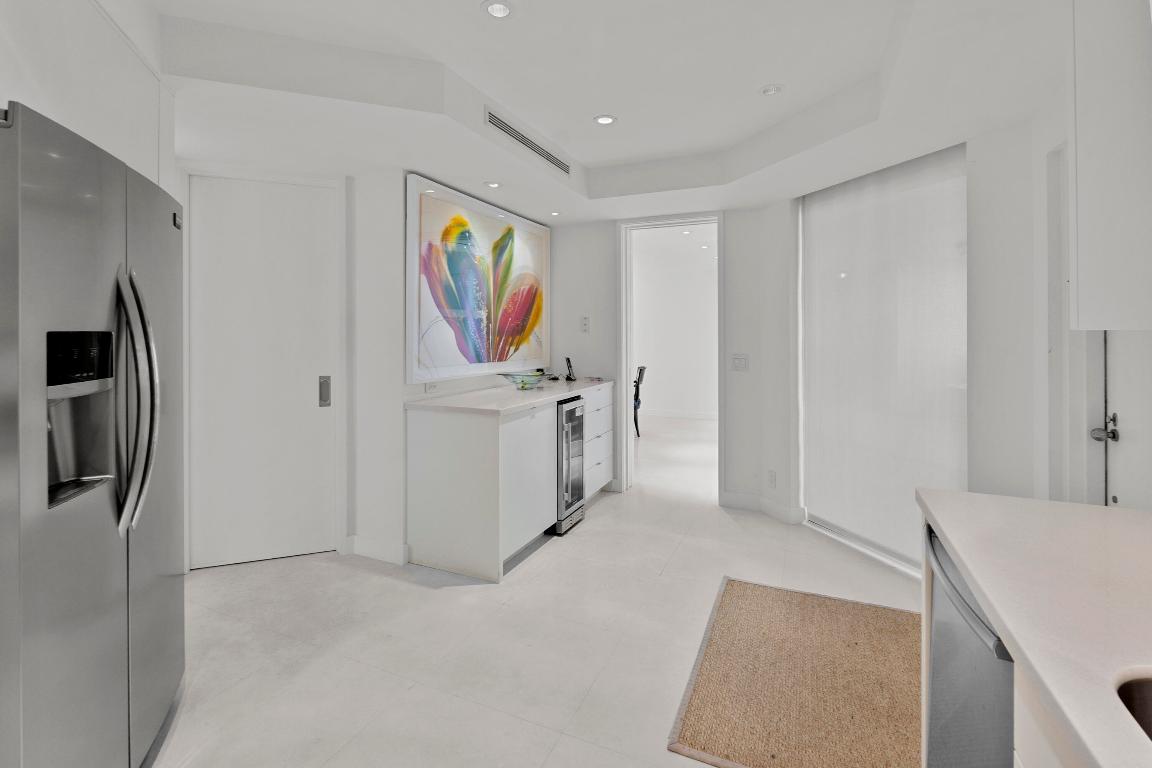 L'ERMITAGE PALM BEACH CONDO - Residential