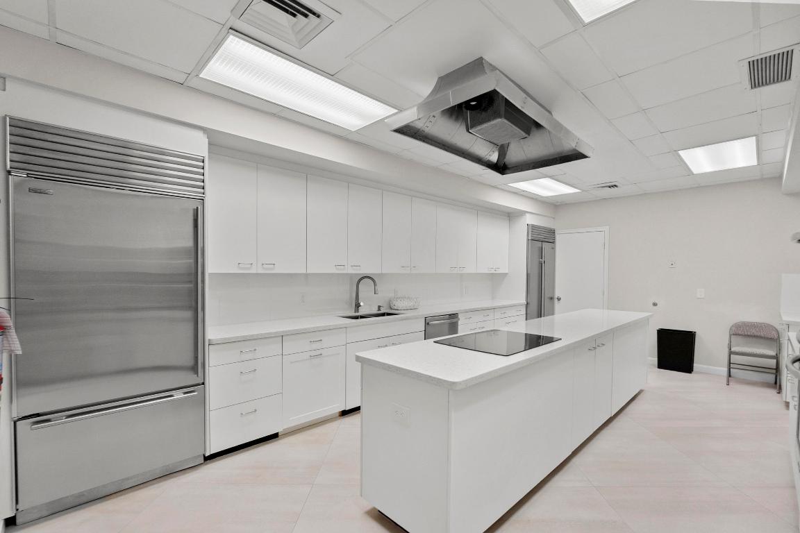 L'ERMITAGE PALM BEACH CONDO - Residential