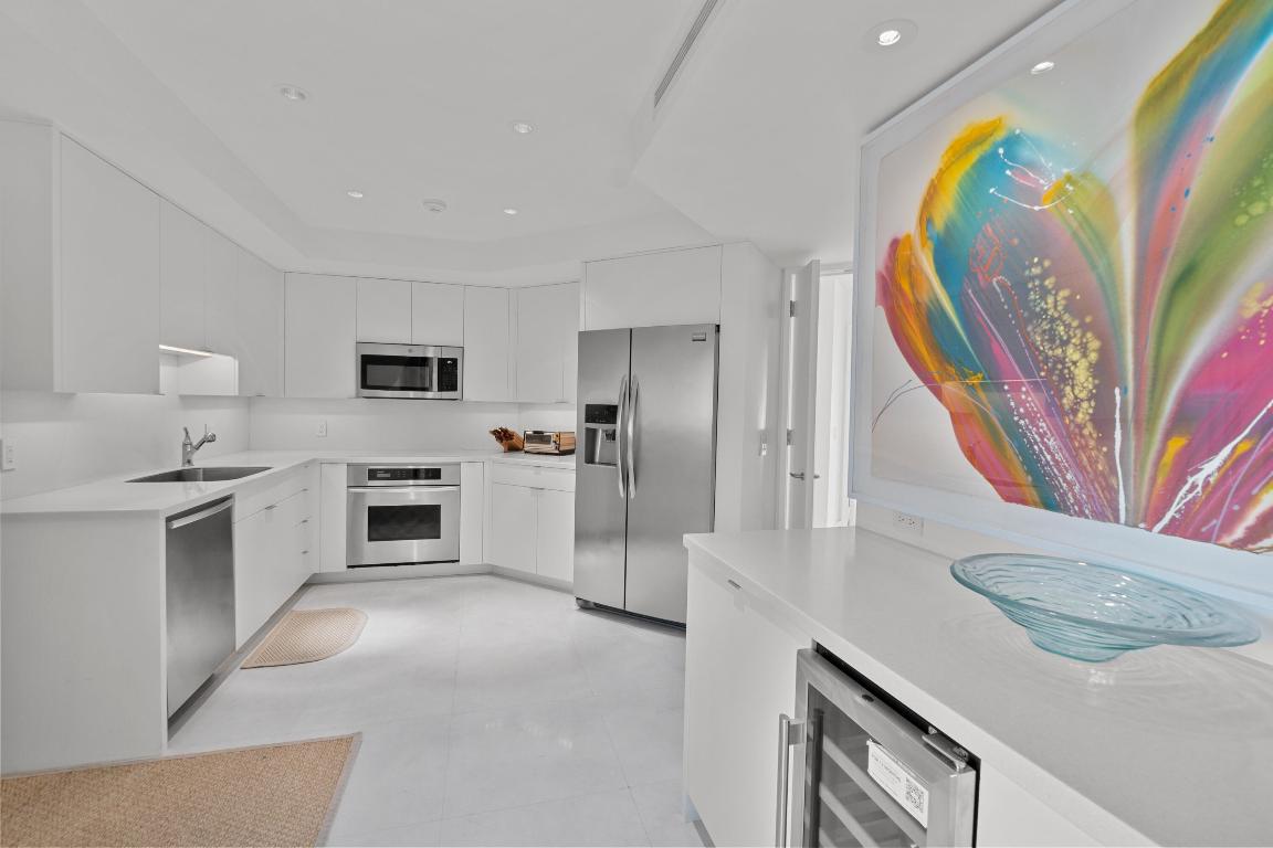 L'ERMITAGE PALM BEACH CONDO - Residential