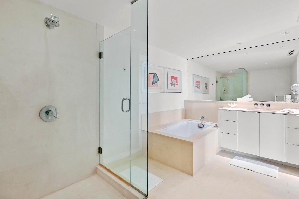 L'ERMITAGE PALM BEACH CONDO - Residential