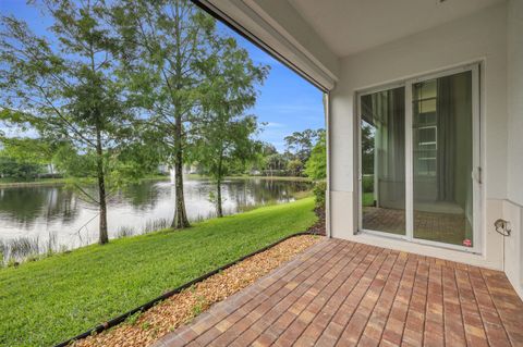 Photo of 3032 Princeton Lane, Palm Beach Gardens, FL 33418 (MLS # B26037531)