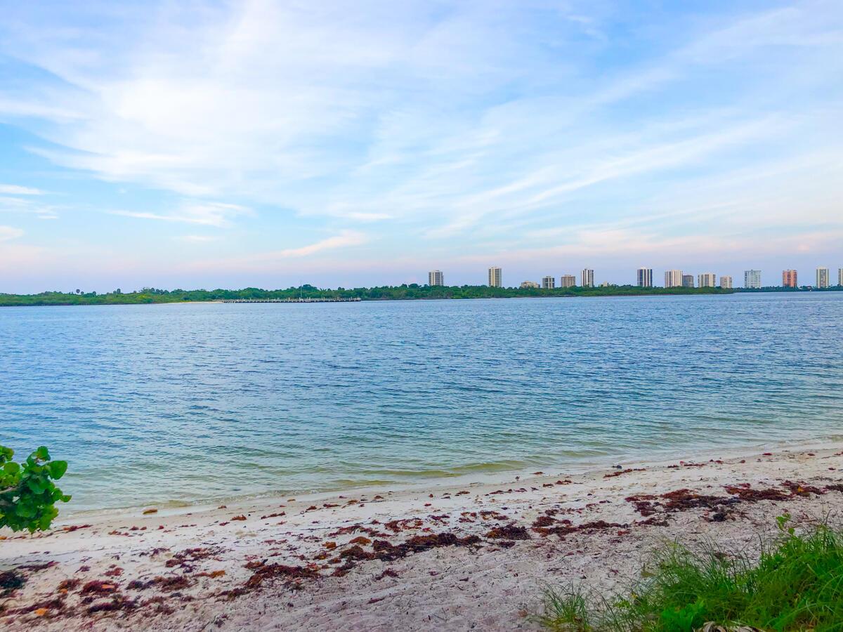 PINE POINT - Residential