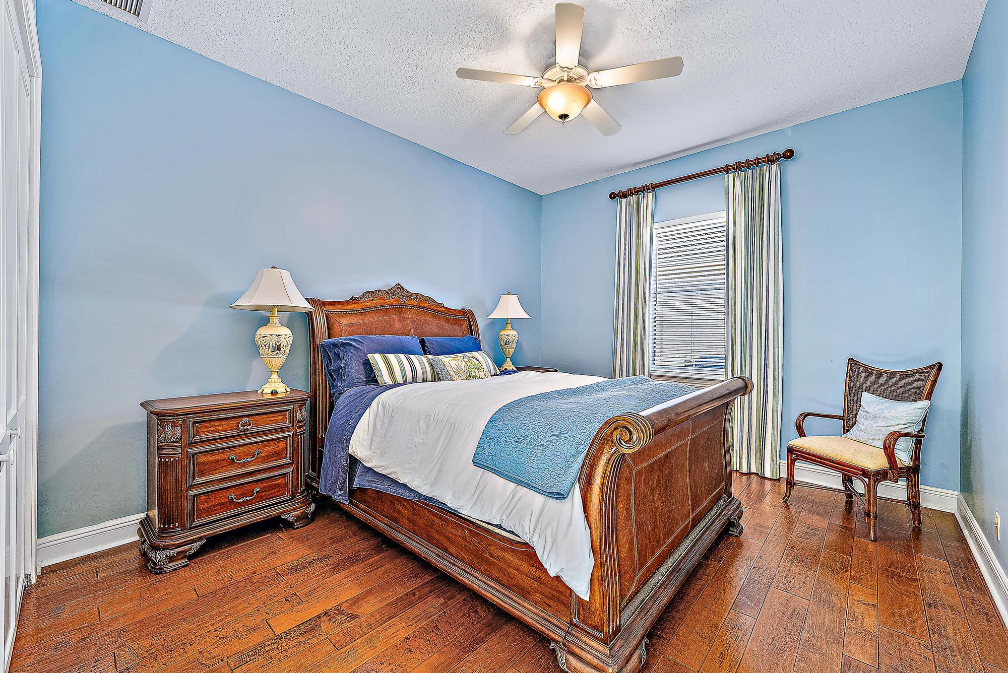 PINE POINT - Residential