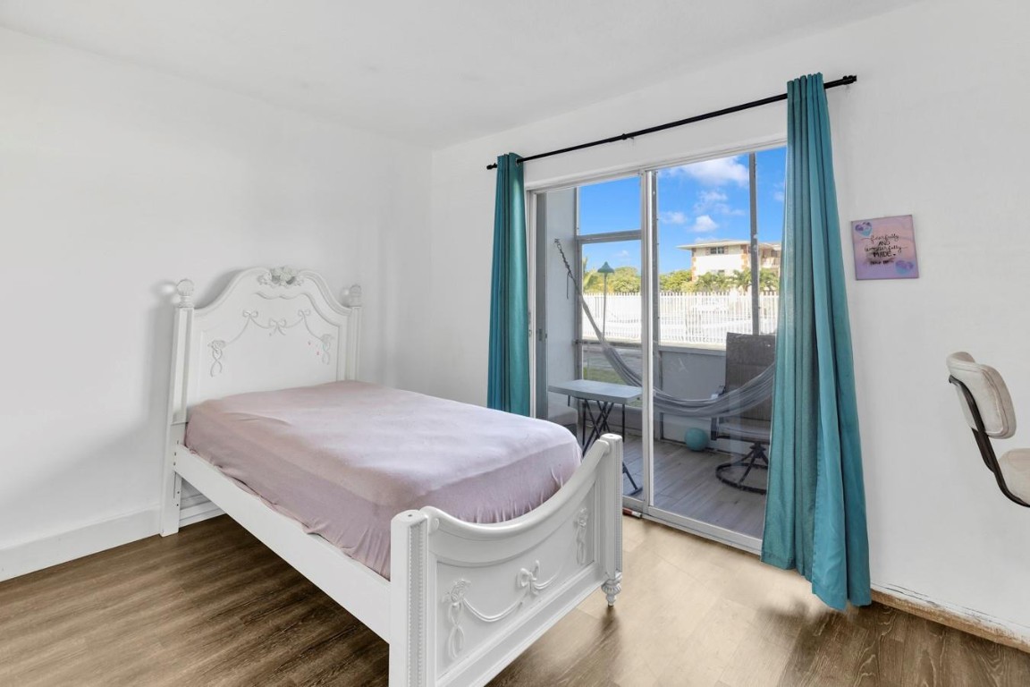 LAKE PARK GARDENS - Residential