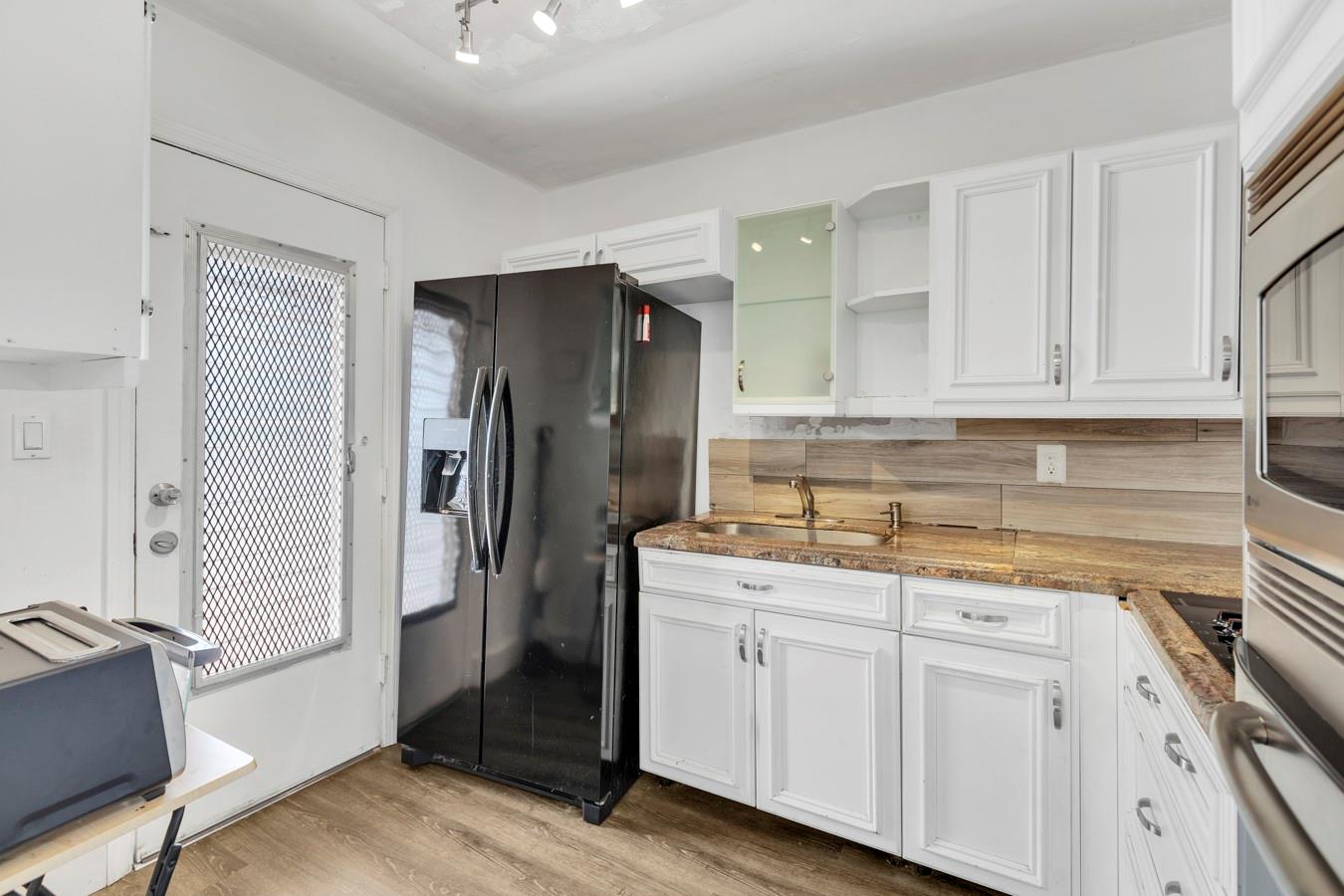 LAKE PARK GARDENS - Residential