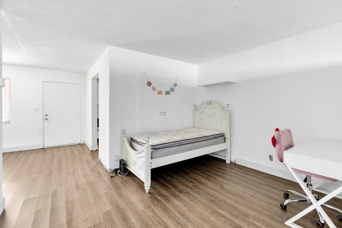 LAKE PARK GARDENS - Residential