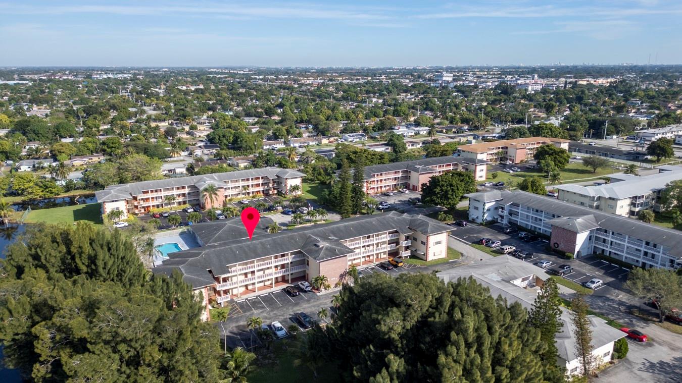 LAKE PARK GARDENS - Residential