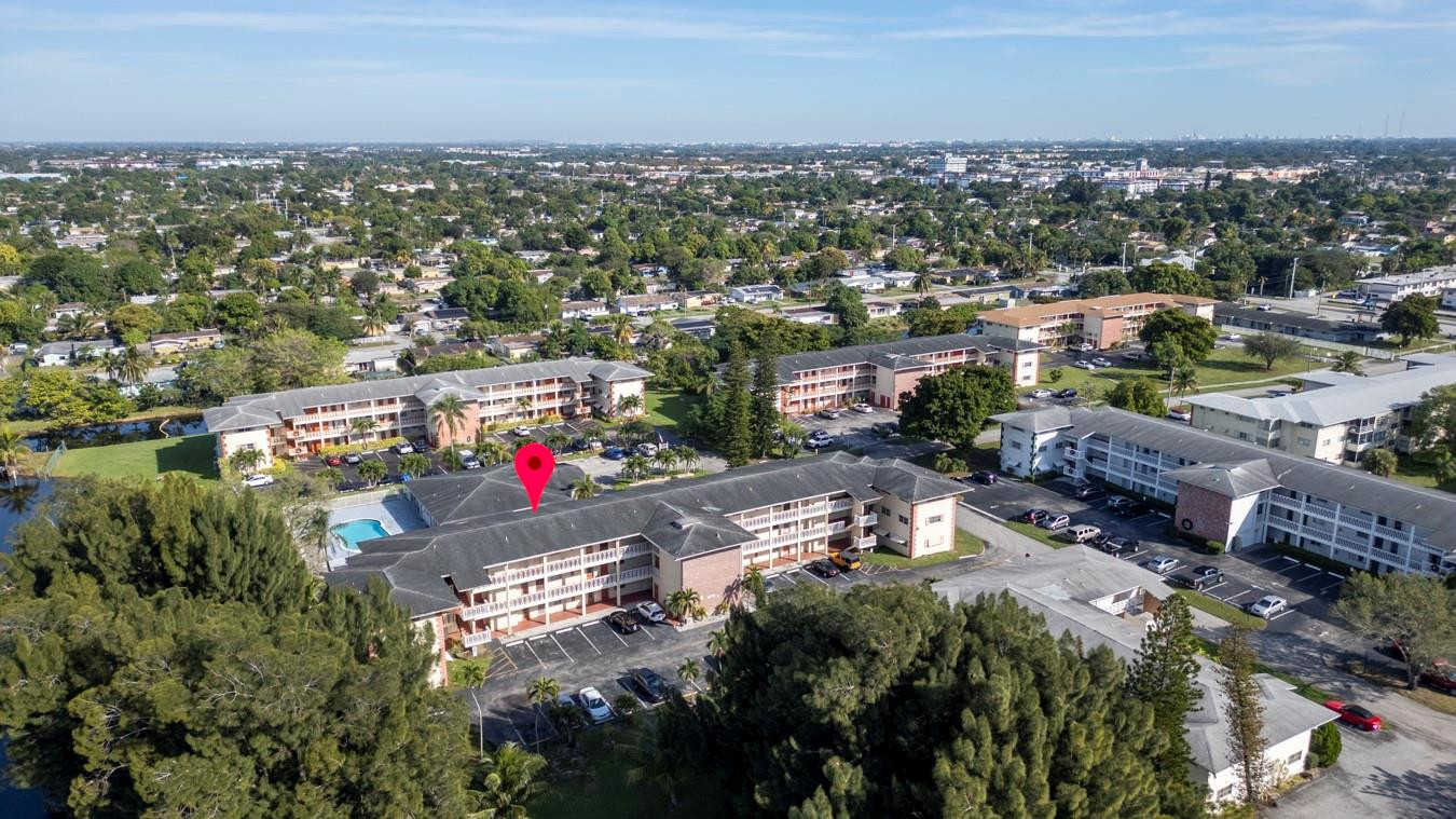 LAKE PARK GARDENS - Residential