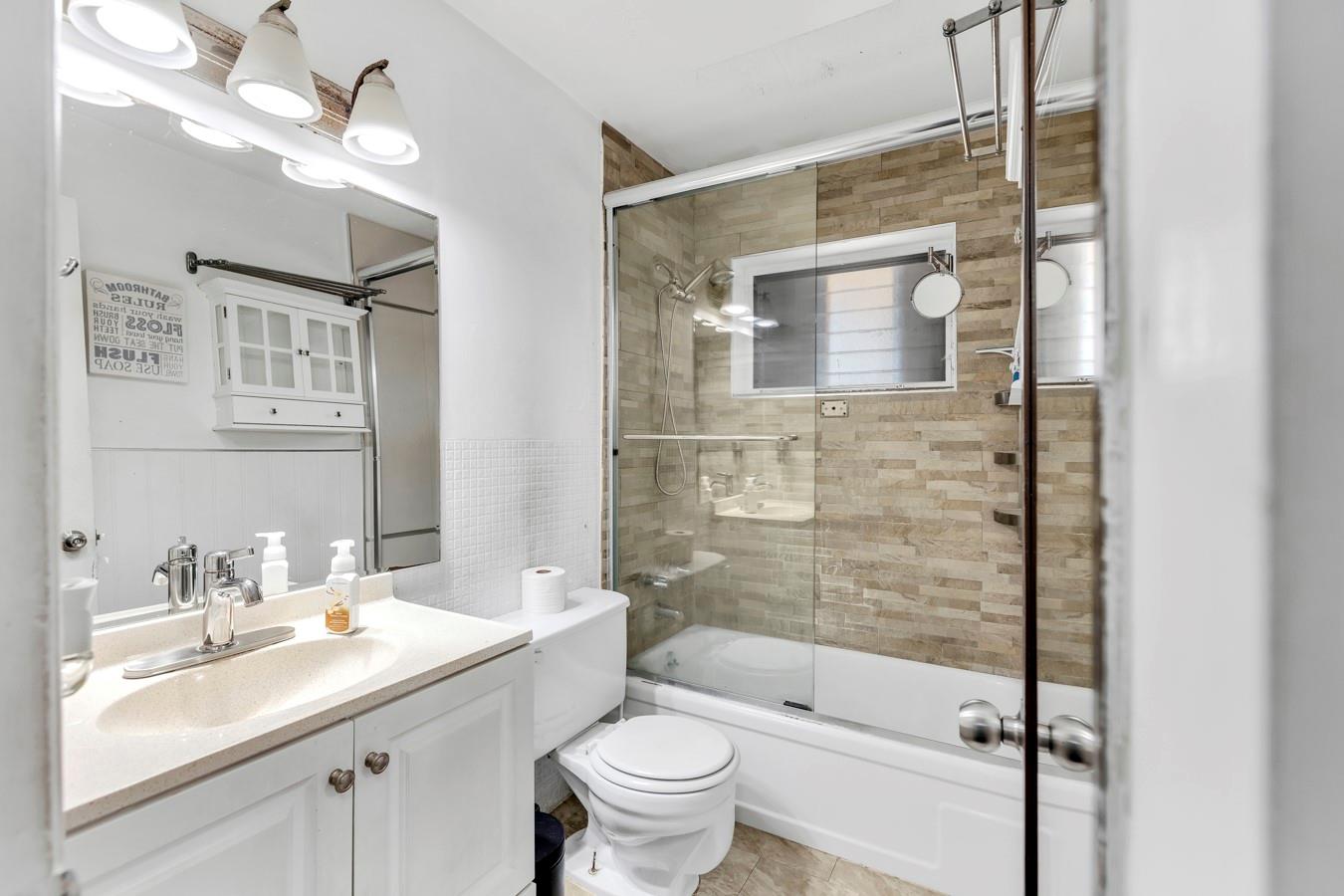 LAKE PARK GARDENS - Residential