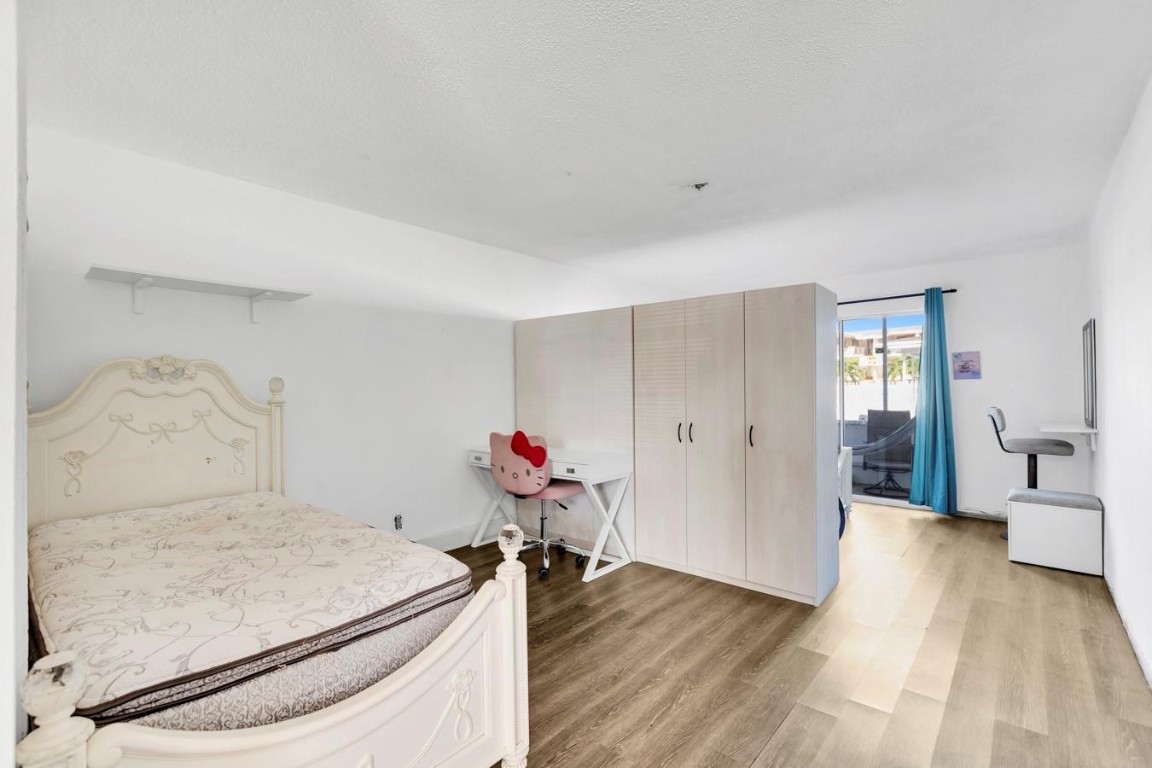 LAKE PARK GARDENS - Residential