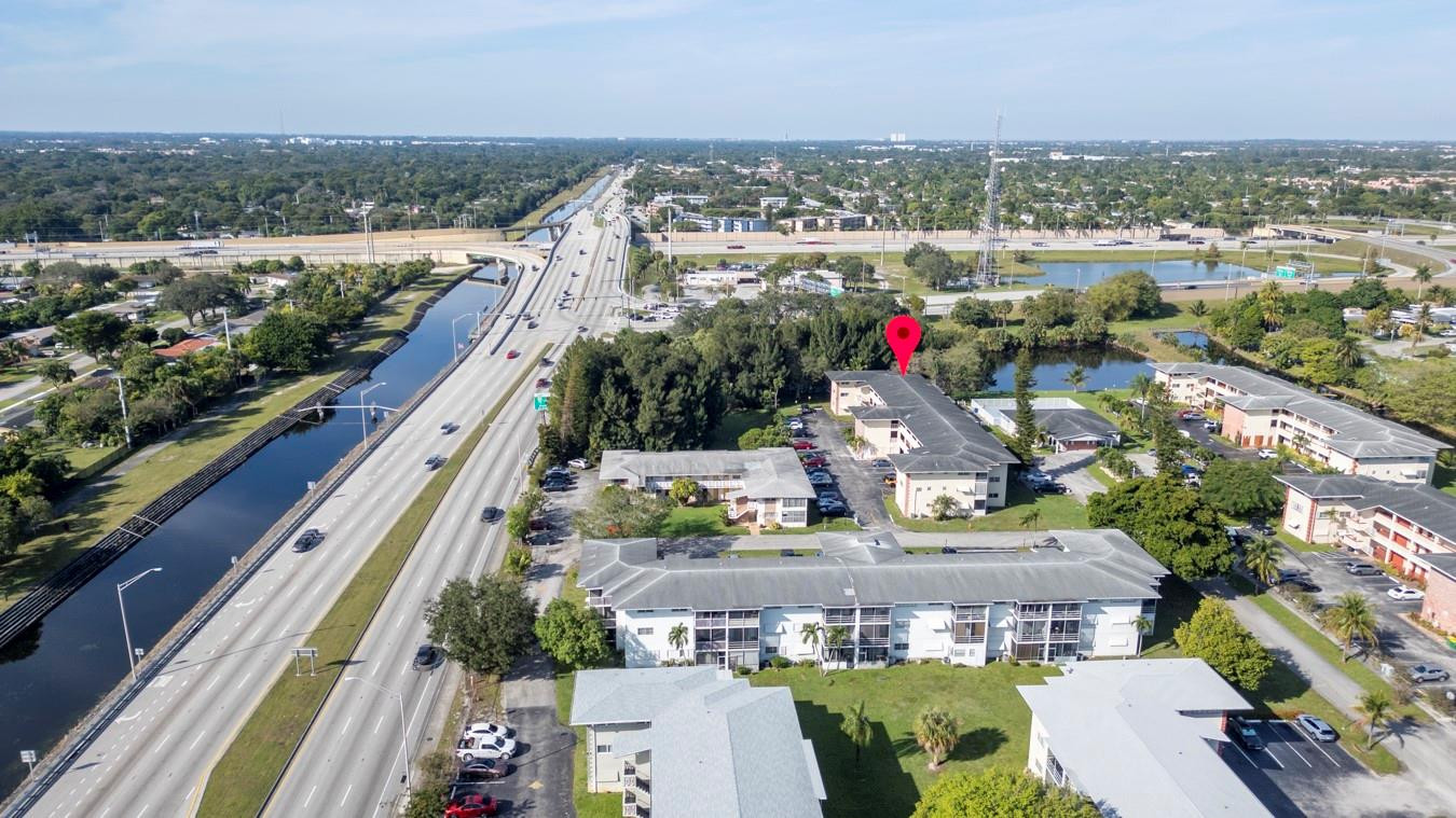 LAKE PARK GARDENS - Residential