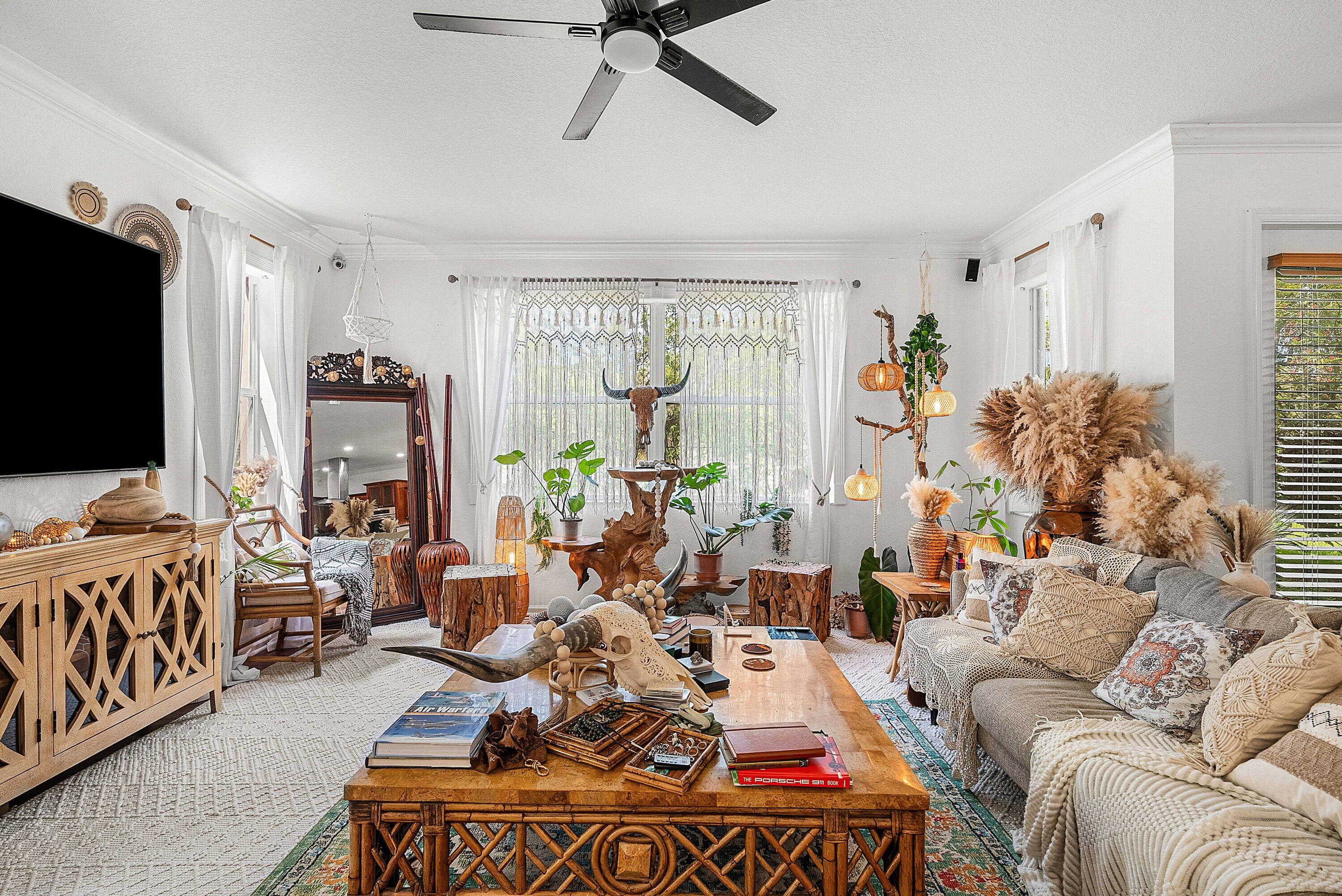 THOUSAND OAKS - Residential