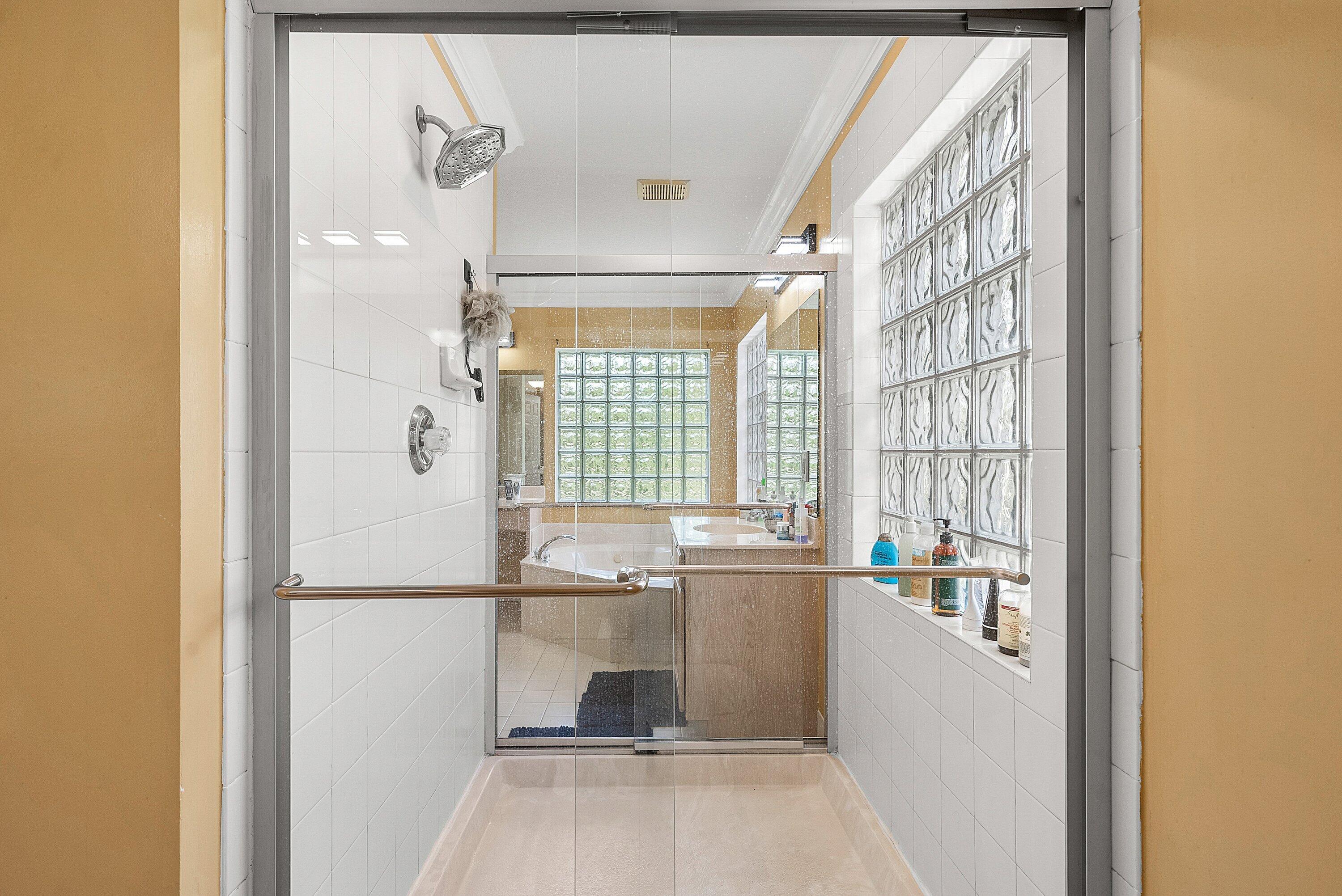 THOUSAND OAKS - Residential