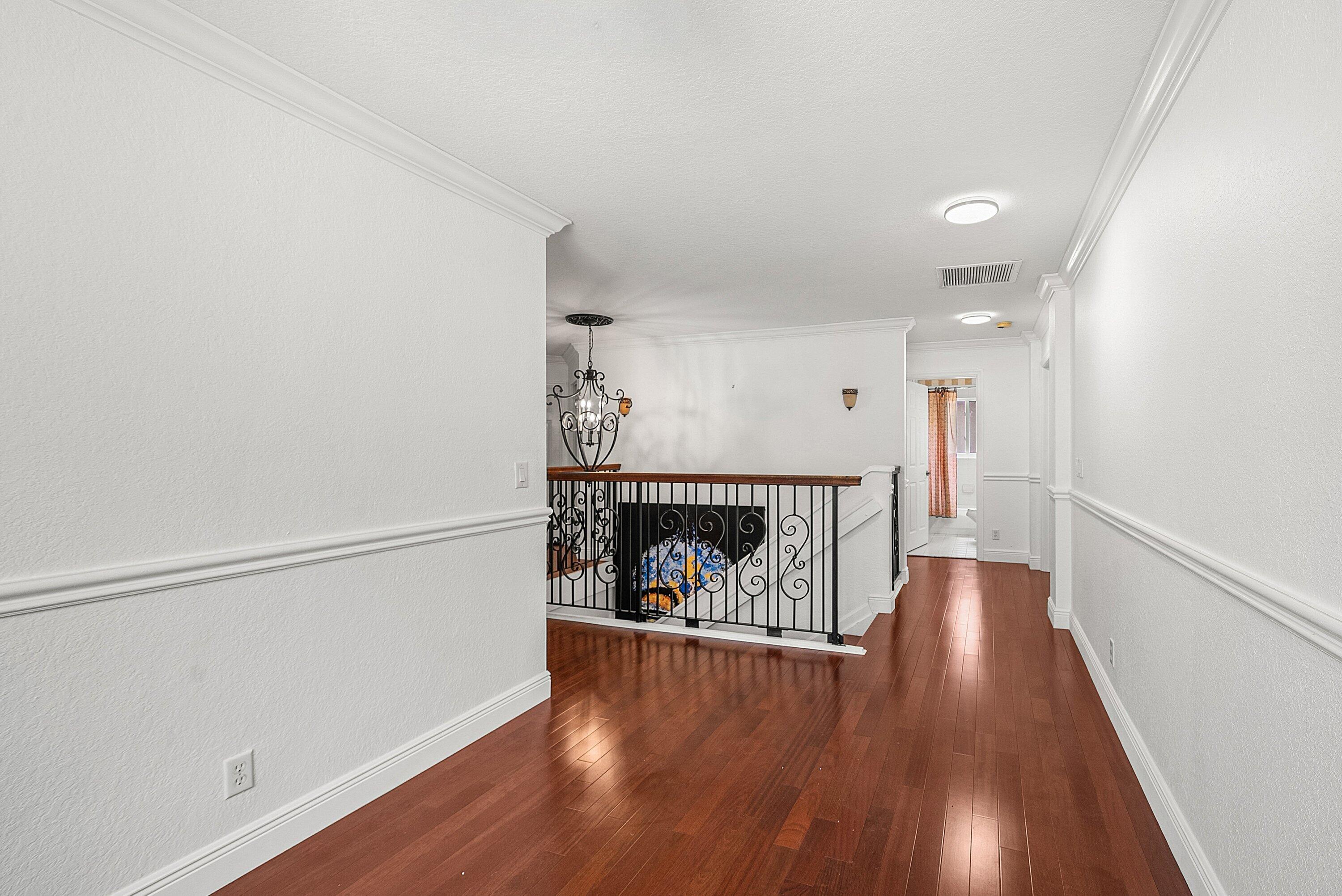 THOUSAND OAKS - Residential