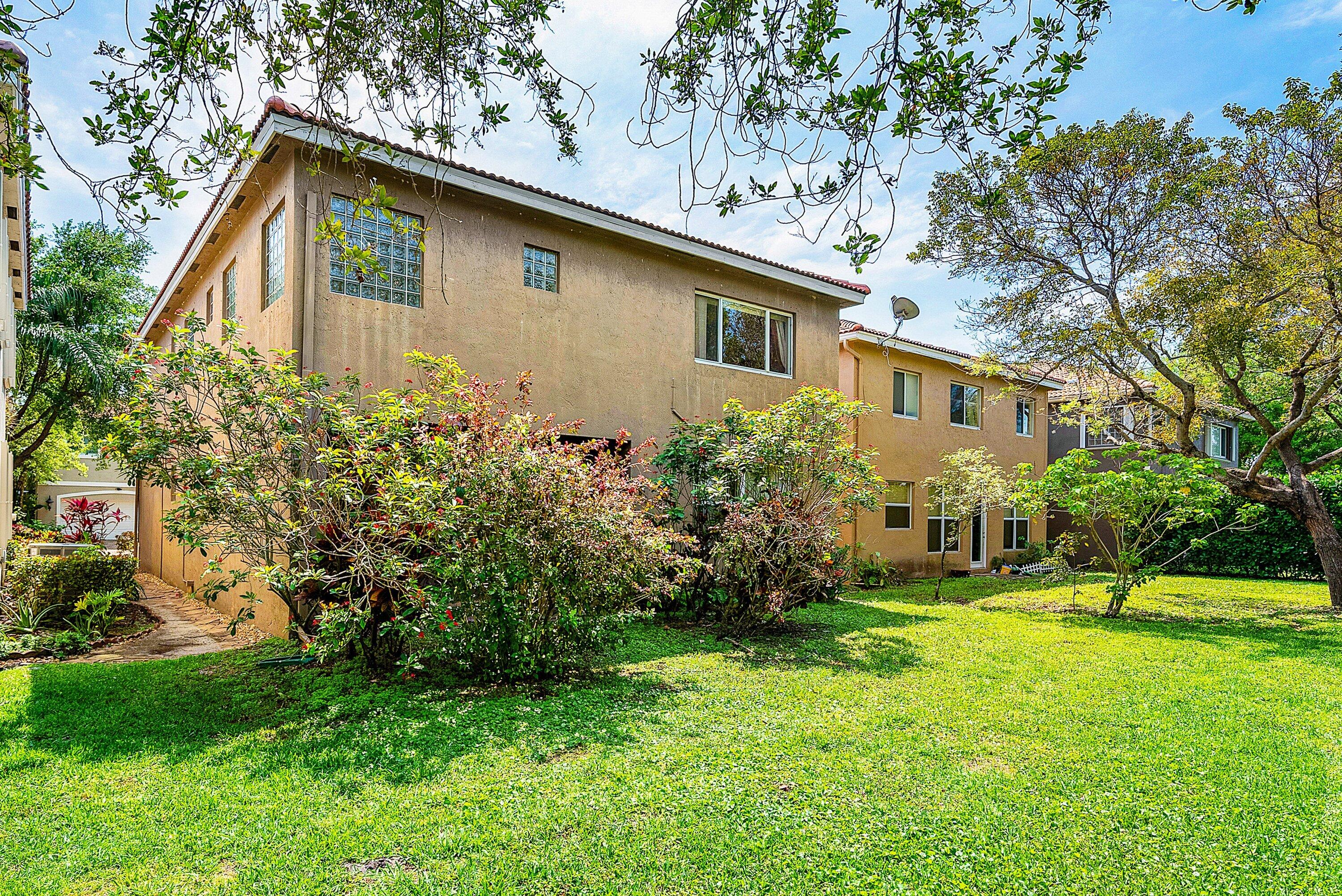 THOUSAND OAKS - Residential