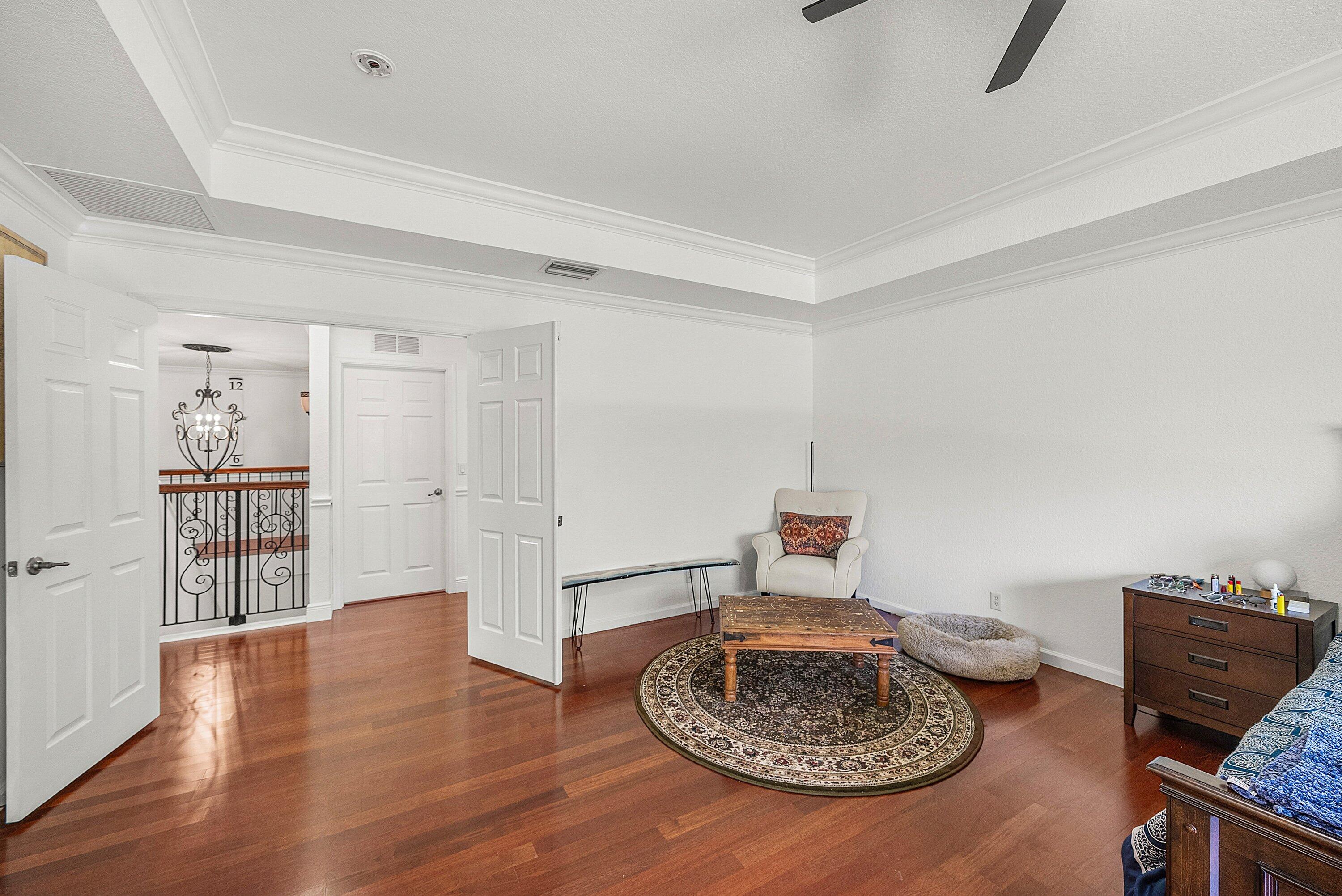 THOUSAND OAKS - Residential