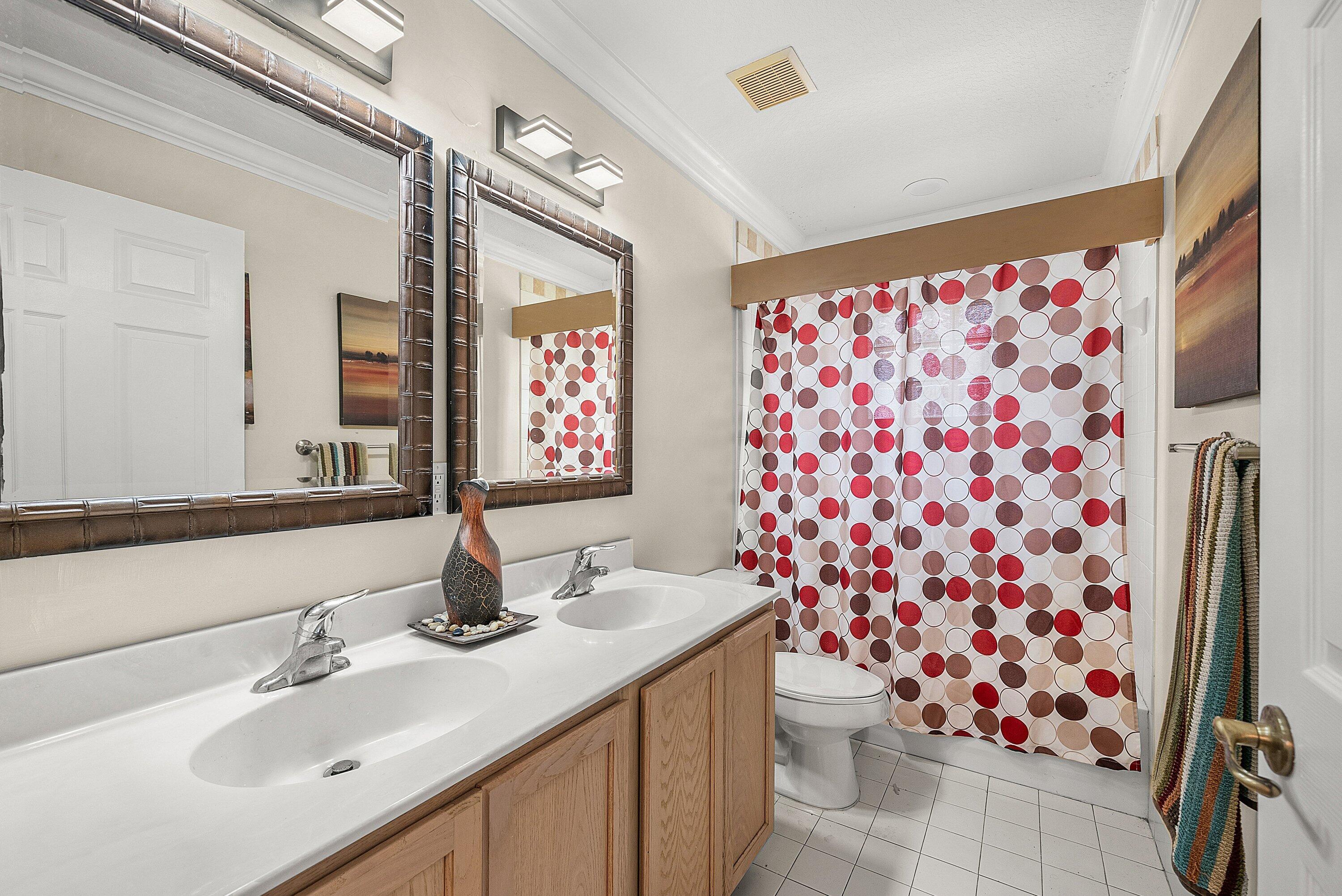 THOUSAND OAKS - Residential