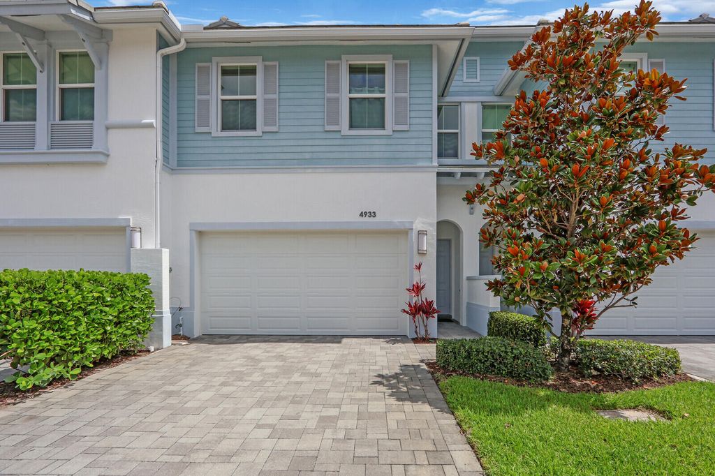 Photo of 4933 Pointe Midtown Way, Palm Beach Gardens, FL 33418 (MLS # R11103083)