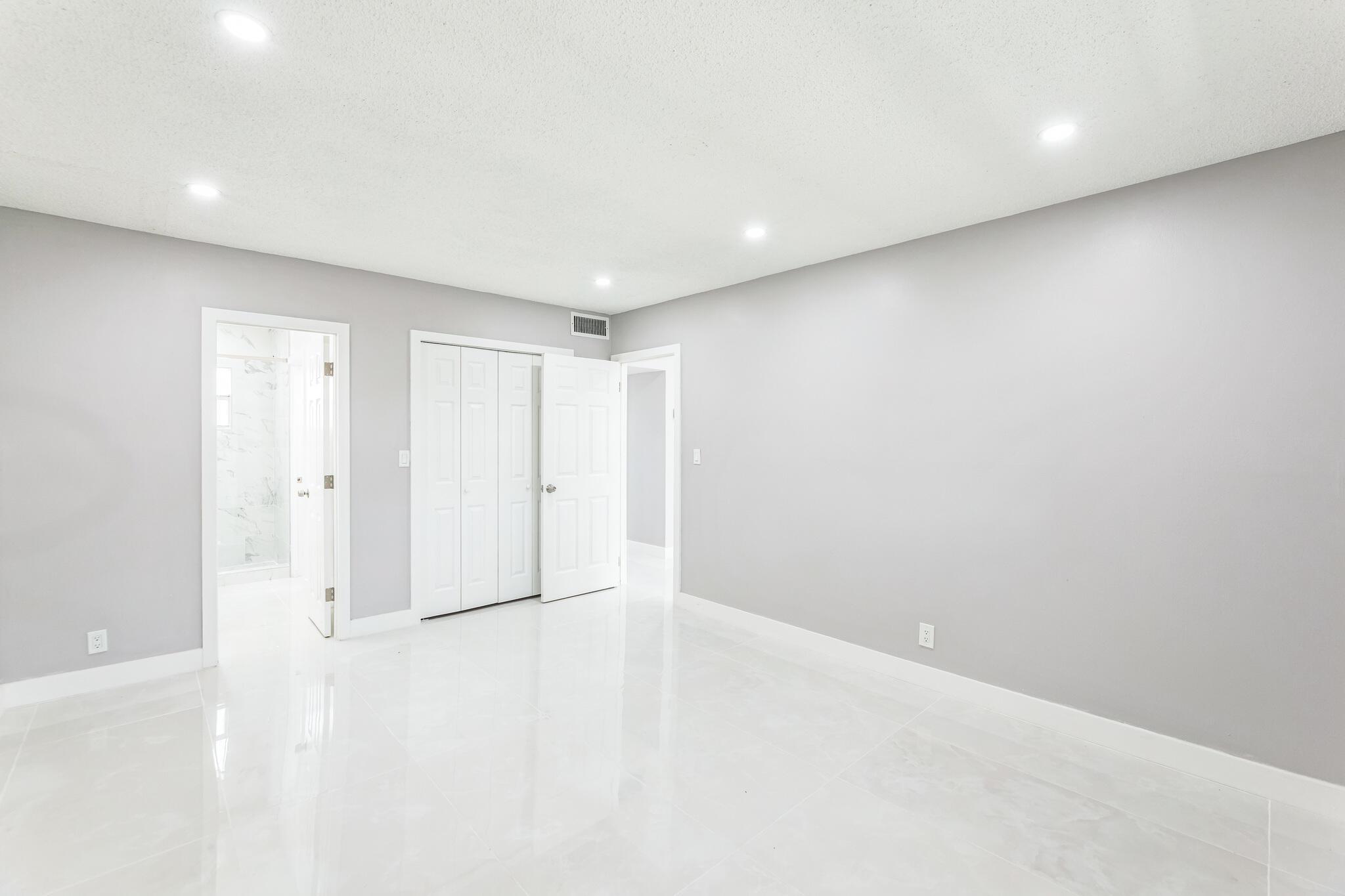 ELDERBERRY GARDENS CONDO - Residential