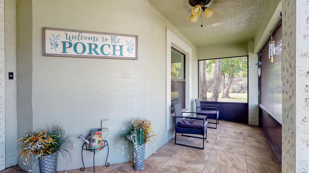 Photo of 39 SE Flamenco Way, Port Saint Lucie, FL 34952 (MLS # R11121656)