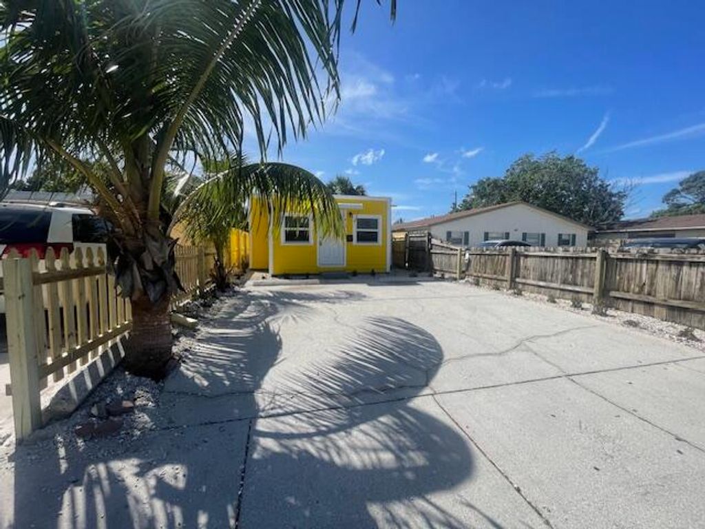 Photo of 413 N E Street, Lake Worth Beach, FL 33460 (MLS # B26023076)