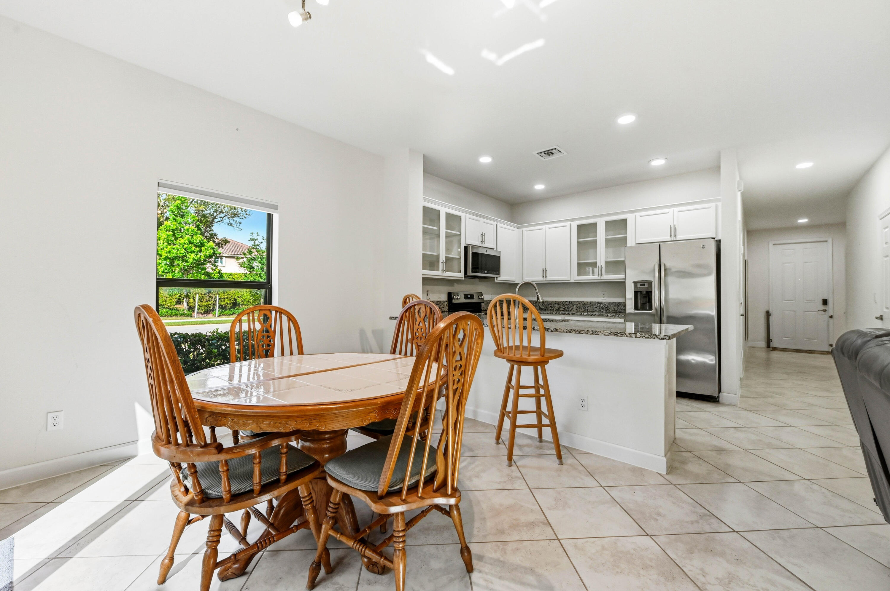 SABAL GROVE - Residential