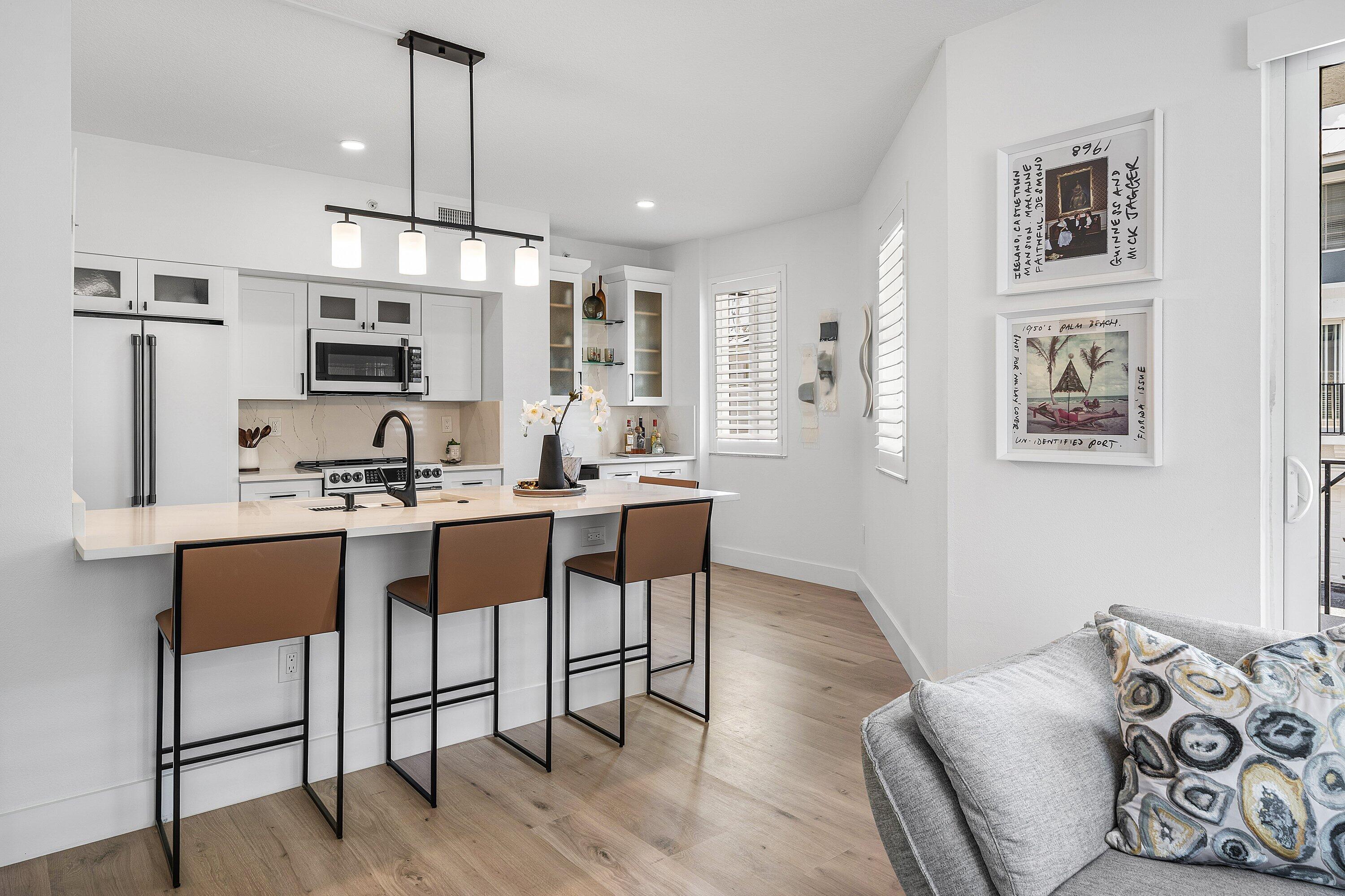 PINEAPPLE GROVE VILLAGE CONDO - Residential