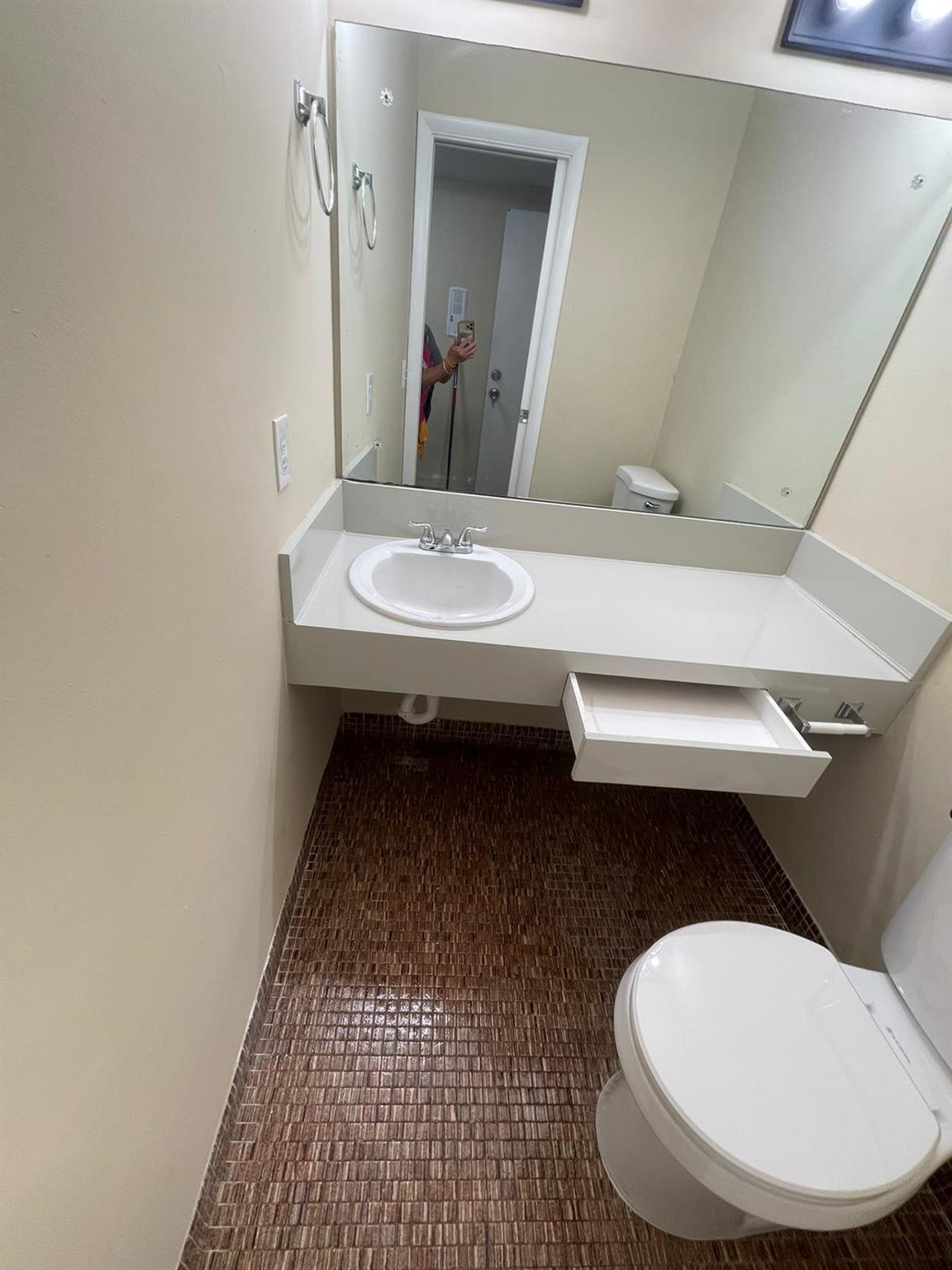 Fountainview Condo - Residential Lease