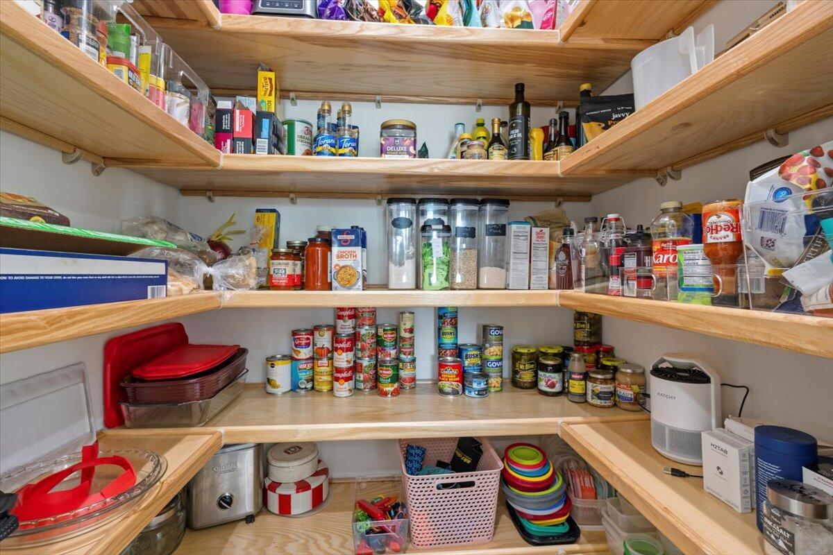 Mandarlie MATTAMY AT SOUTHERN GROVE PLAT 1 REPLAT - Residential