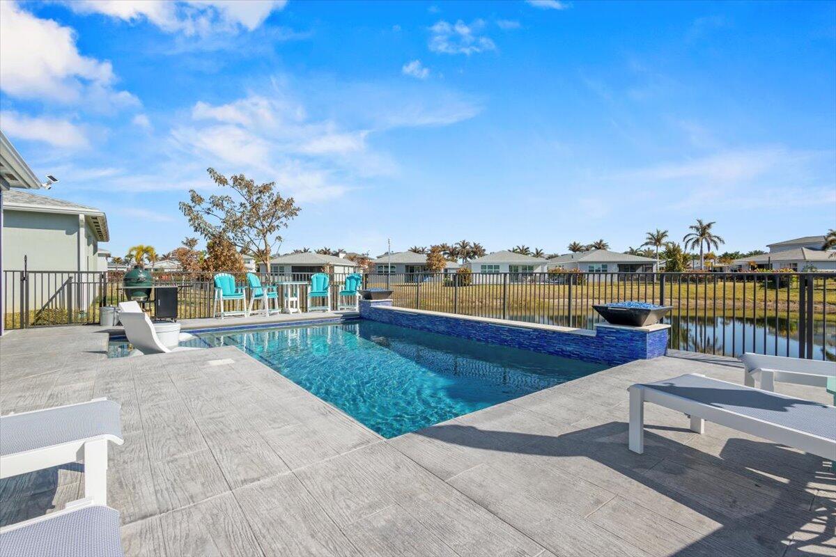 Mandarlie MATTAMY AT SOUTHERN GROVE PLAT 1 REPLAT - Residential