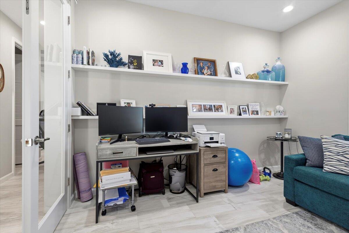 Mandarlie MATTAMY AT SOUTHERN GROVE PLAT 1 REPLAT - Residential