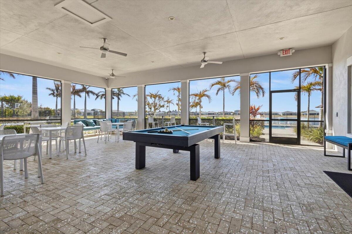 Mandarlie MATTAMY AT SOUTHERN GROVE PLAT 1 REPLAT - Residential