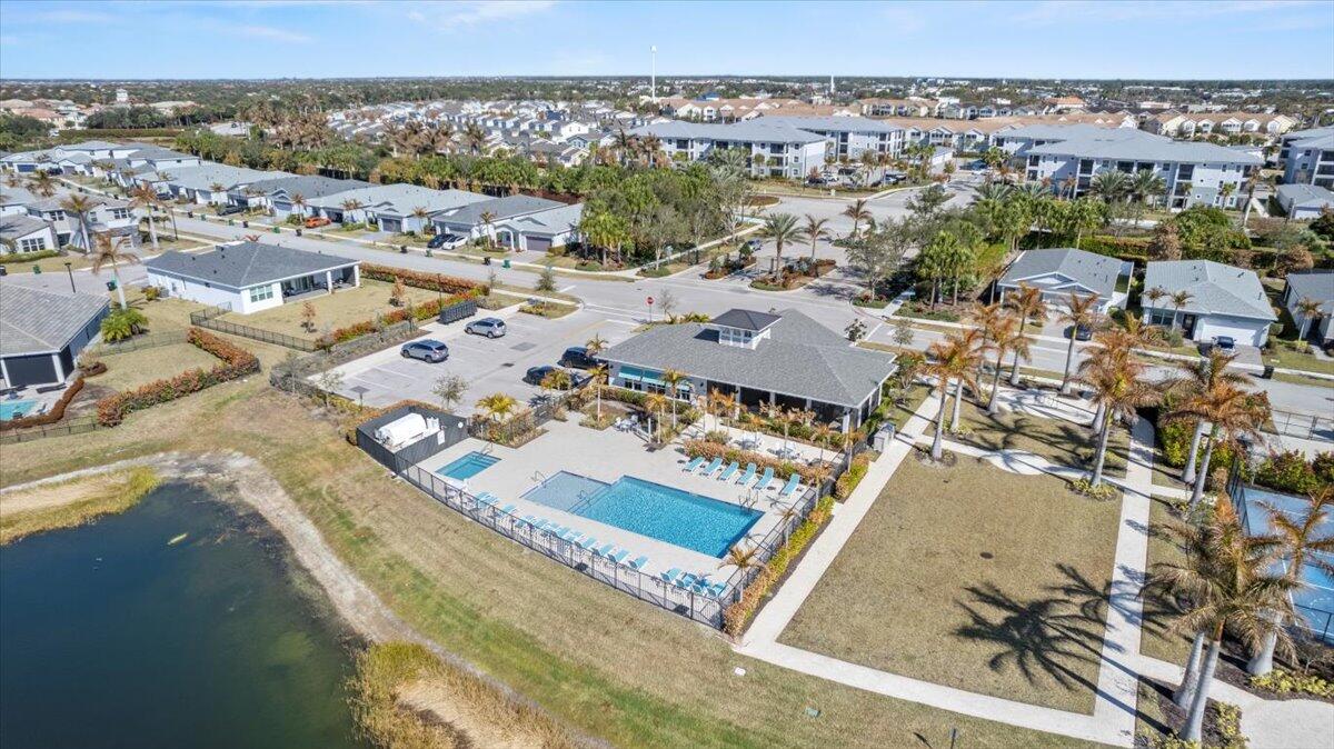 Mandarlie MATTAMY AT SOUTHERN GROVE PLAT 1 REPLAT - Residential