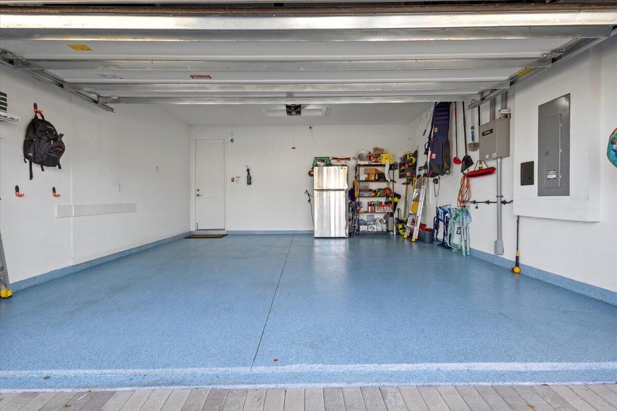 Mandarlie MATTAMY AT SOUTHERN GROVE PLAT 1 REPLAT - Residential