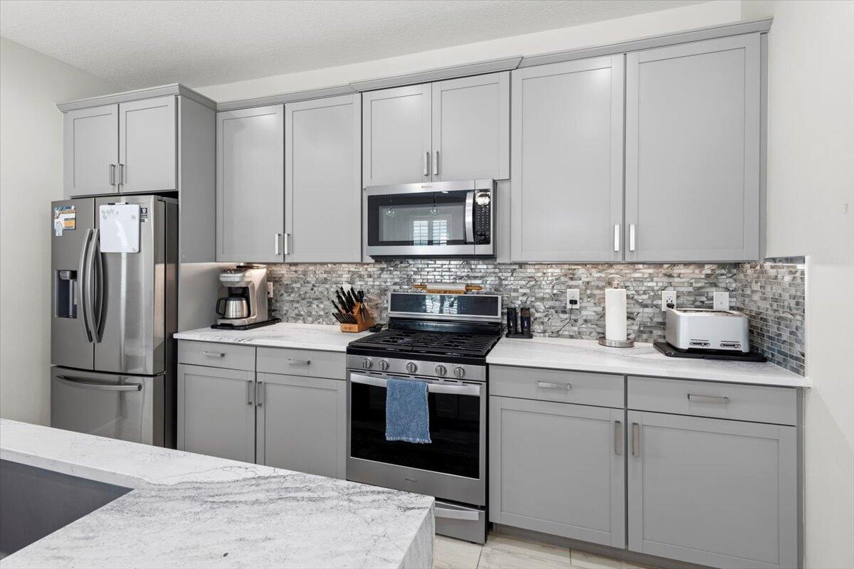 Mandarlie MATTAMY AT SOUTHERN GROVE PLAT 1 REPLAT - Residential