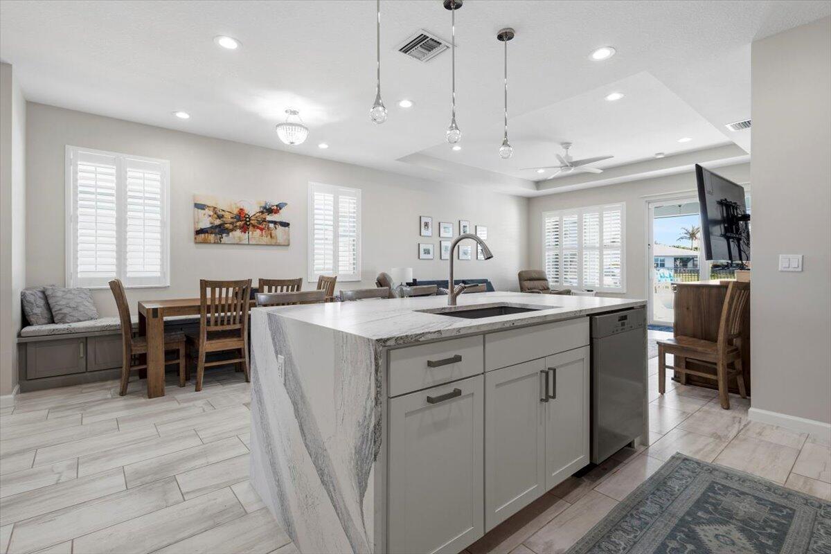 Mandarlie MATTAMY AT SOUTHERN GROVE PLAT 1 REPLAT - Residential