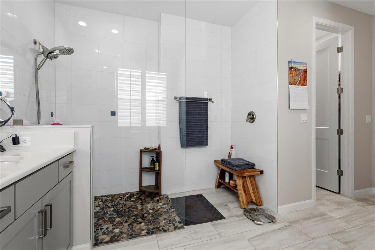 Mandarlie MATTAMY AT SOUTHERN GROVE PLAT 1 REPLAT - Residential